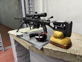 Изображение выглядит как оружие, винтовка, огнестрельное оружие, Оружие дальнего боя

Содержимое, созданное искусственным интеллектом, может быть неверным.