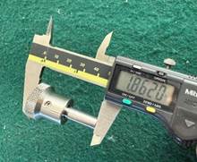 Изображение выглядит как устройство, штангенинструмент, весы

Содержимое, созданное искусственным интеллектом, может быть неверным.